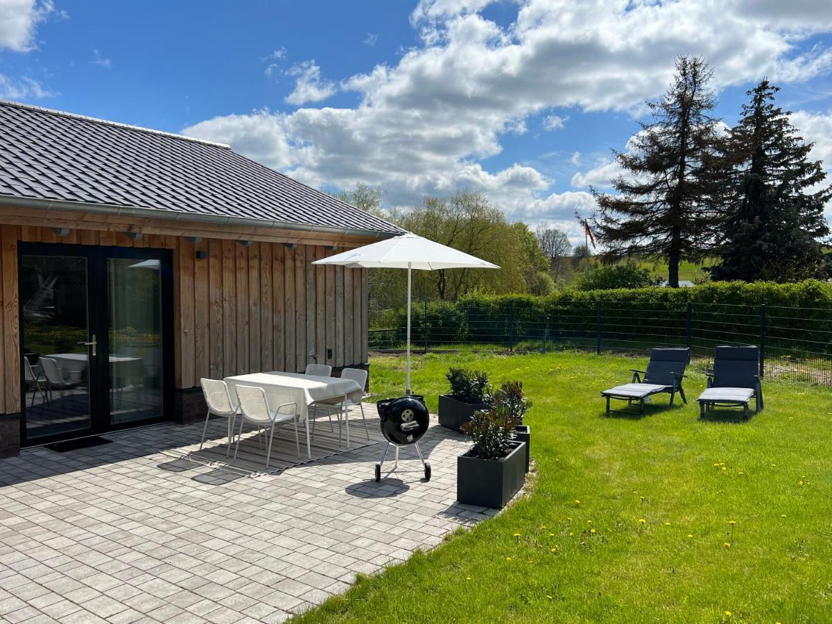 Ferienhaus Auszeit Mit Sauna Schwarz Esterno foto