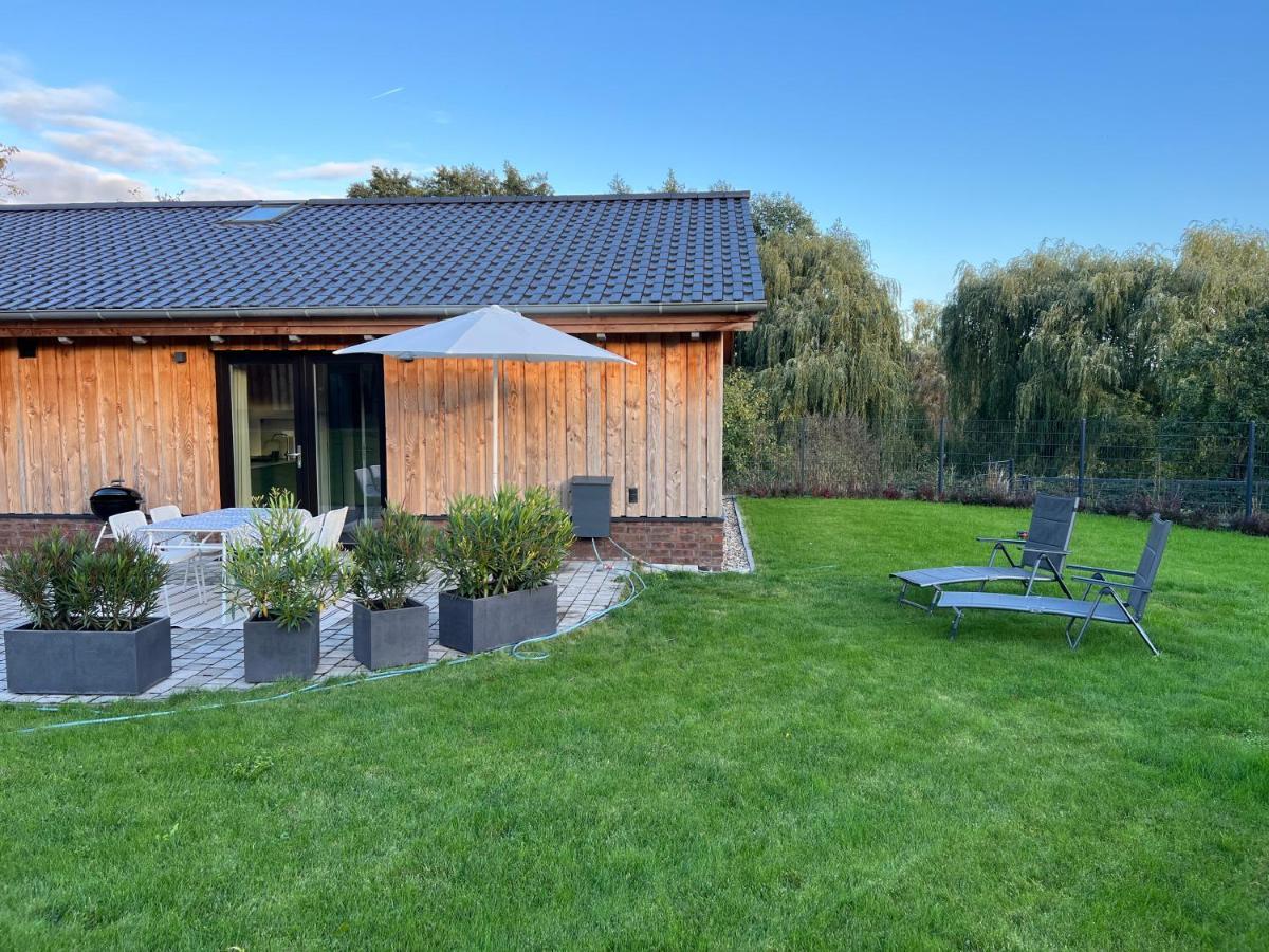 Ferienhaus Auszeit Mit Sauna Schwarz Esterno foto